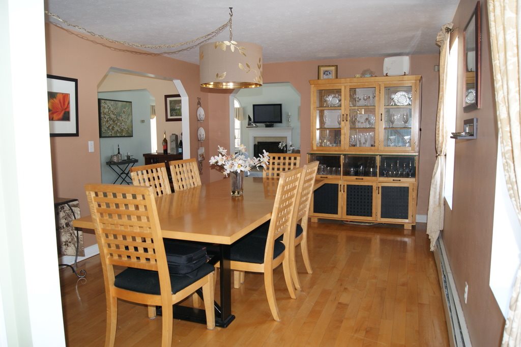106 Olesen Road Derry, NH 03038 - Photo 9 of 24