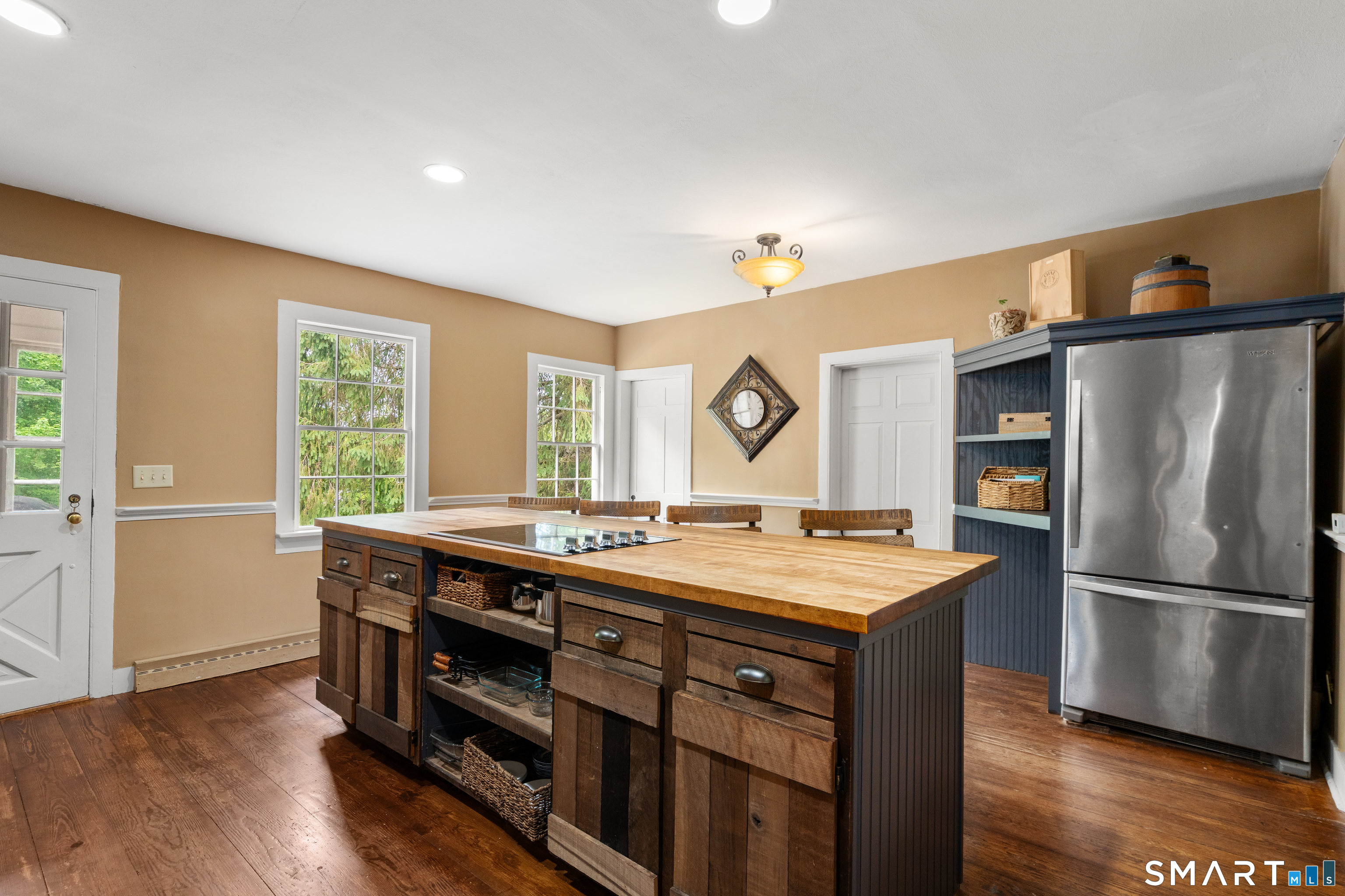 169 Whisconier Road Brookfield, CT 06804 - Photo 9 of 40