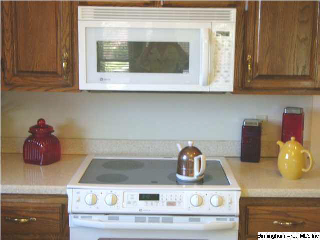 1307 13th Street Pleasant Grove, AL 35127 - Photo 5 of 32