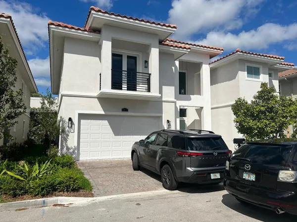$2,050,000 | Lake Eden, Fort Lauderdale, FL 33312