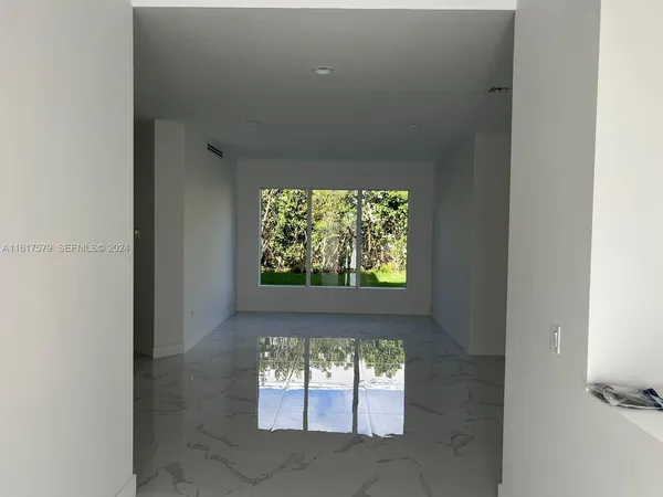 $2,050,000 | Lake Eden, Fort Lauderdale, FL 33312