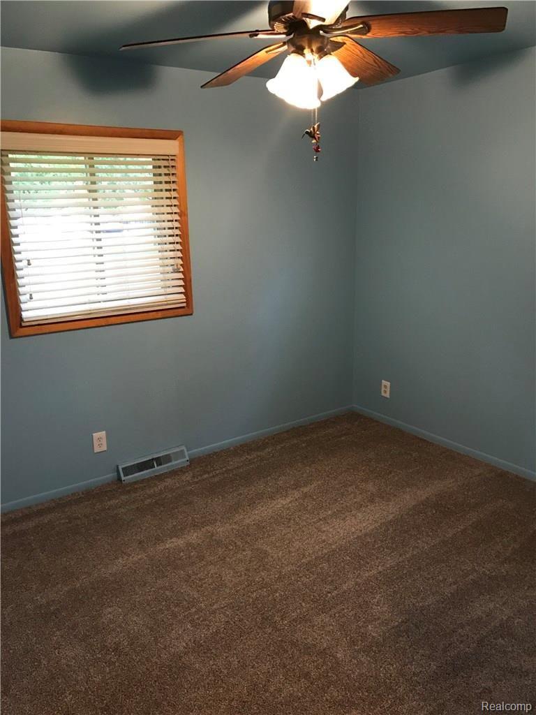 Bedroom2.jpg