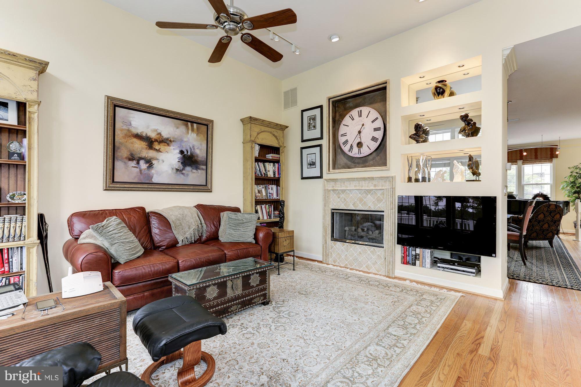 1939 Logan Manor Drive Reston, VA 20190 - Photo 11 of 30 Family Room
