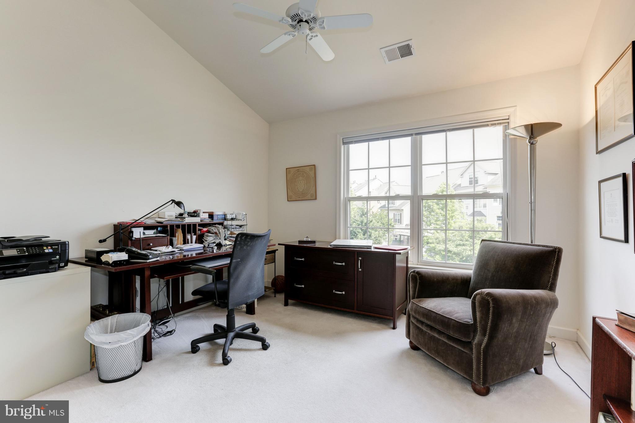 1939 Logan Manor Drive Reston, VA 20190 - Photo 19 of 30 Bedroom