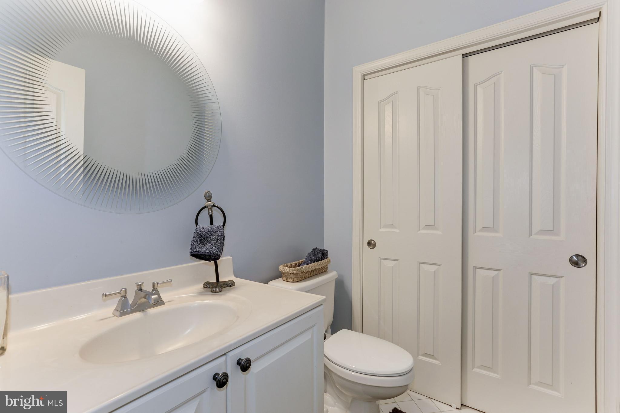 1939 Logan Manor Drive Reston, VA 20190 - Photo 20 of 30 Bath