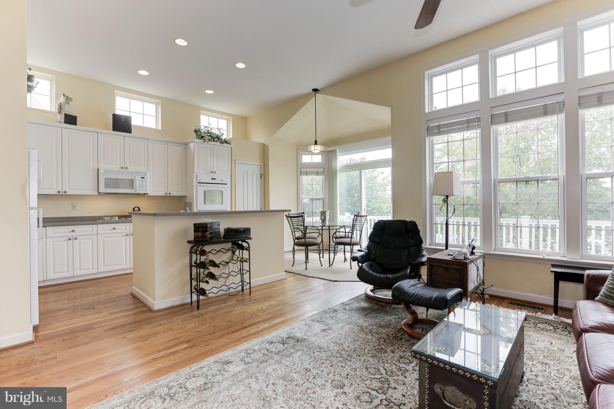 1939 Logan Manor Drive Reston, VA 20190 - Photo 8 of 30 Kitchen