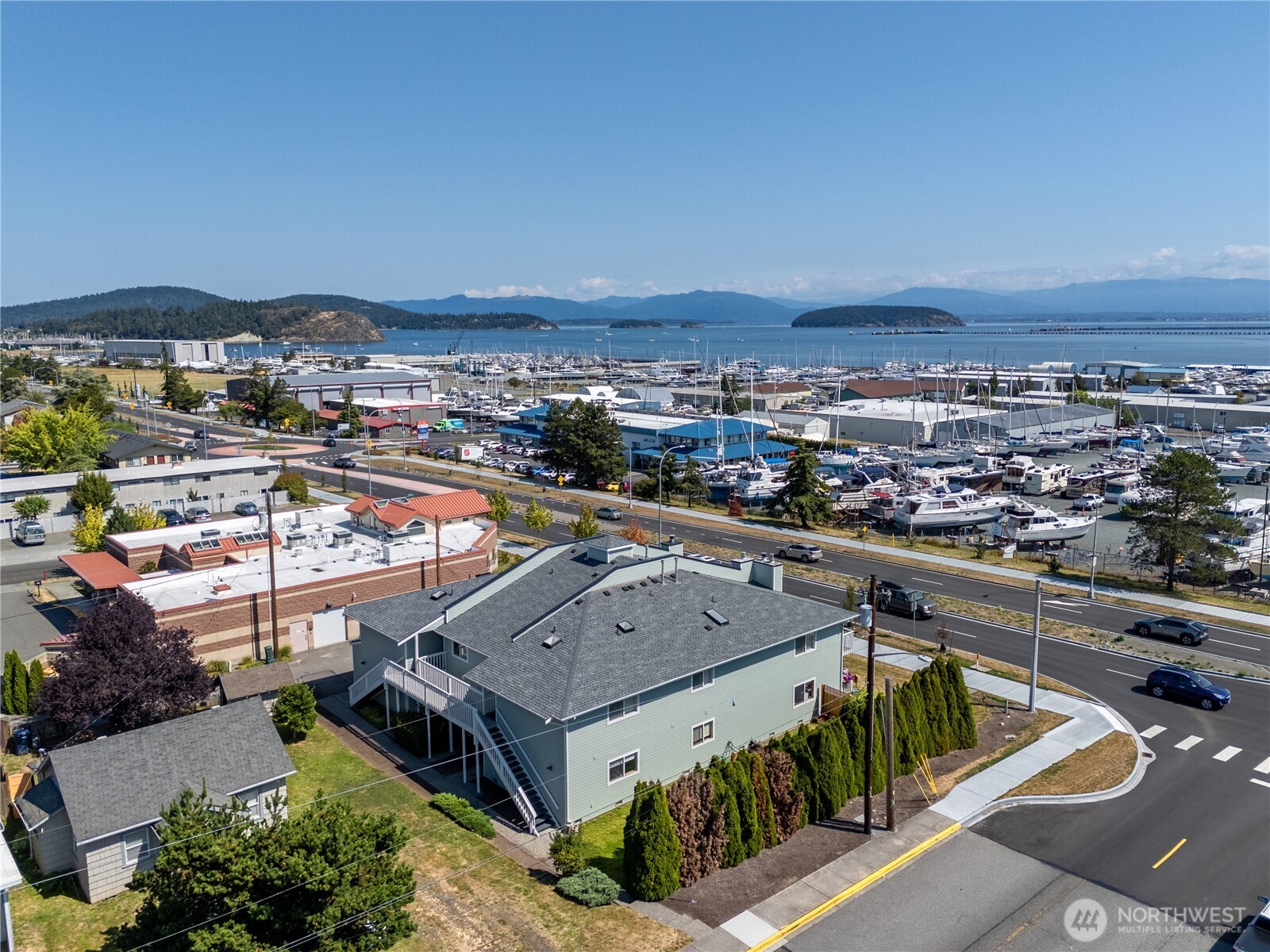 3120 R Avenue, Unit 3 Anacortes, WA 98221 - Photo 5 of 33