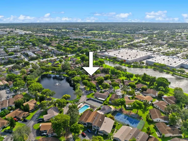 $3,400 | 2229 Nova Village Drive, Davie, FL 33317