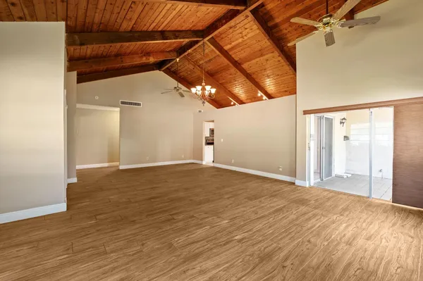 $3,400 | 2229 Nova Village Drive, Davie, FL 33317