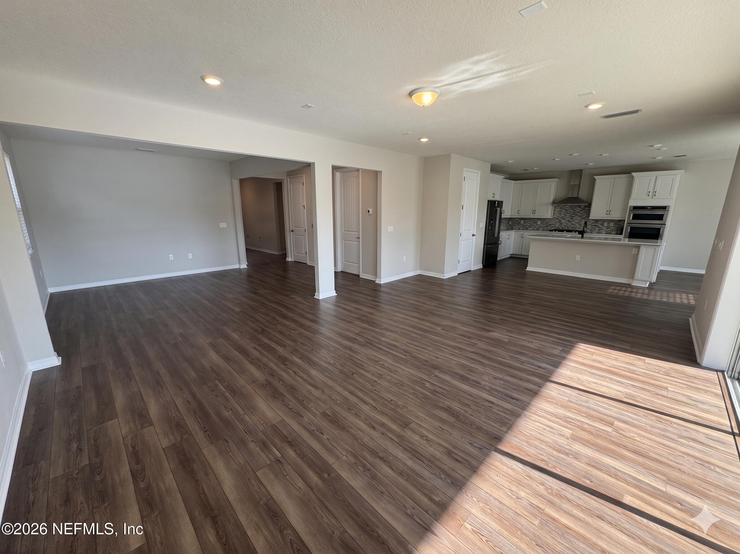 217 Red Barn Road St. Augustine, FL 32092 - Photo 5 of 41 Kitchen - Family Room