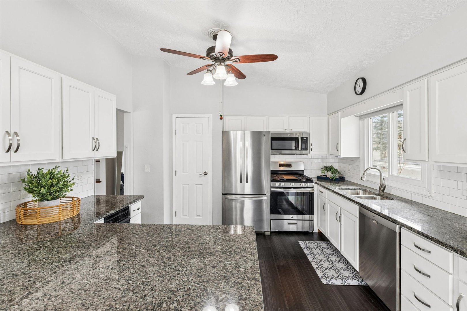 2501 2nd Street Moline, IL 61265 - Photo 16 of 45