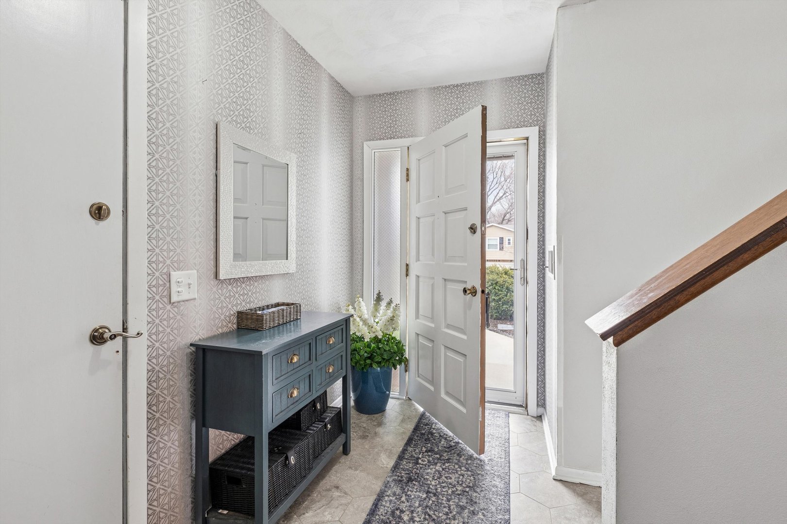 2501 2nd Street Moline, IL 61265 - Photo 3 of 45