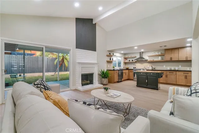 $1,150,000 | 1381 Penrith Lane, Tustin, CA 92780