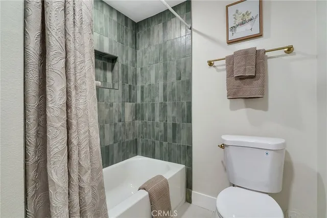 $1,150,000 | 1381 Penrith Lane, Tustin, CA 92780