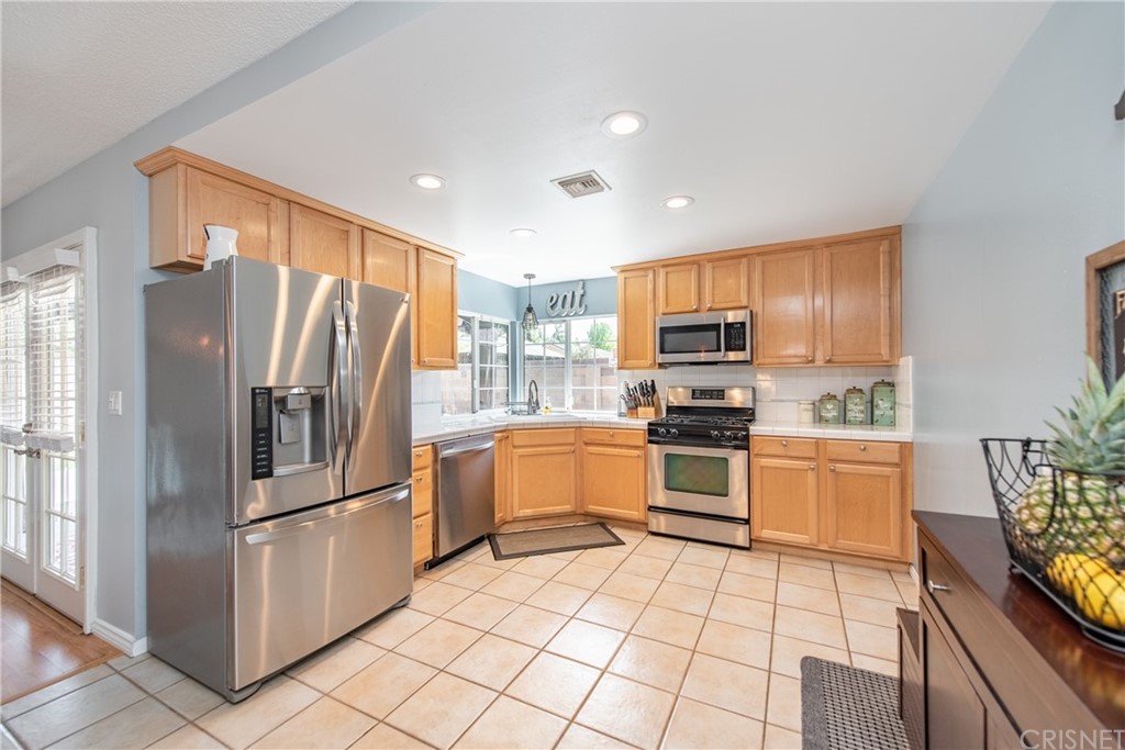 2297 Copley Street Simi Valley, CA 93063 - Photo 11 of 37