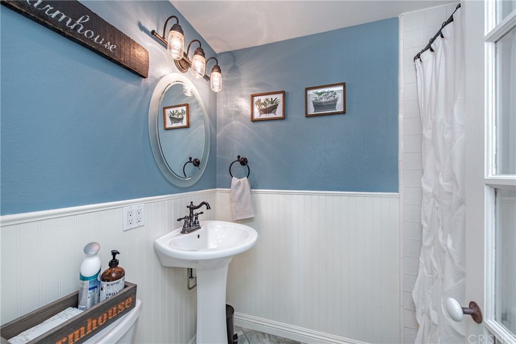 2297 Copley Street Simi Valley, CA 93063 - Photo 18 of 37