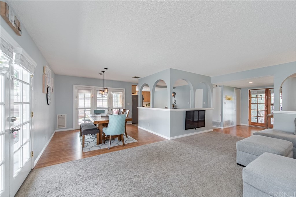 2297 Copley Street Simi Valley, CA 93063 - Photo 7 of 37