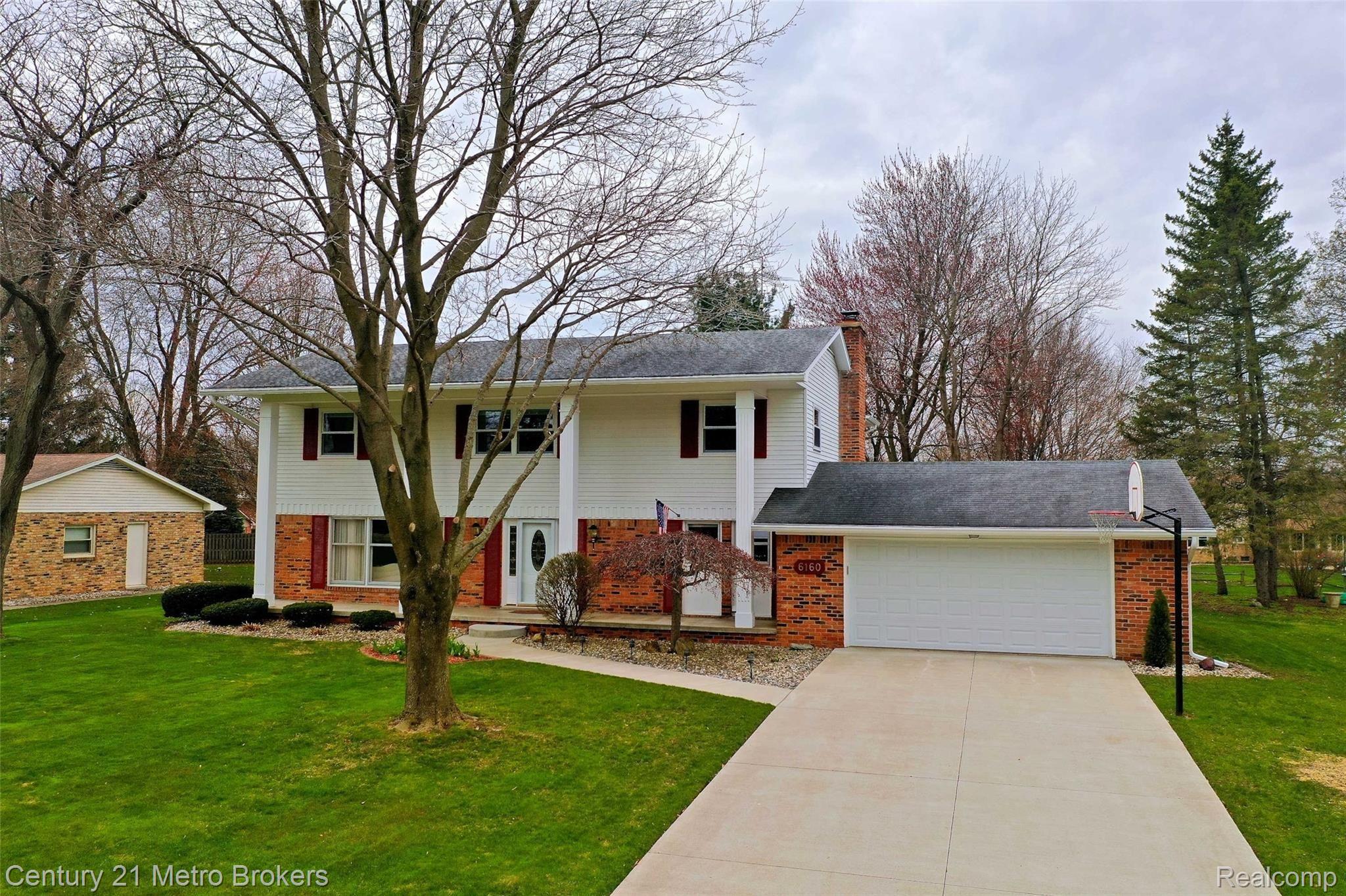 6160 Kings Scepter Road Grand Blanc, MI 48439 - Photo 1 of 55 6160-King-Scepter-Rd- Outside 2.jpg