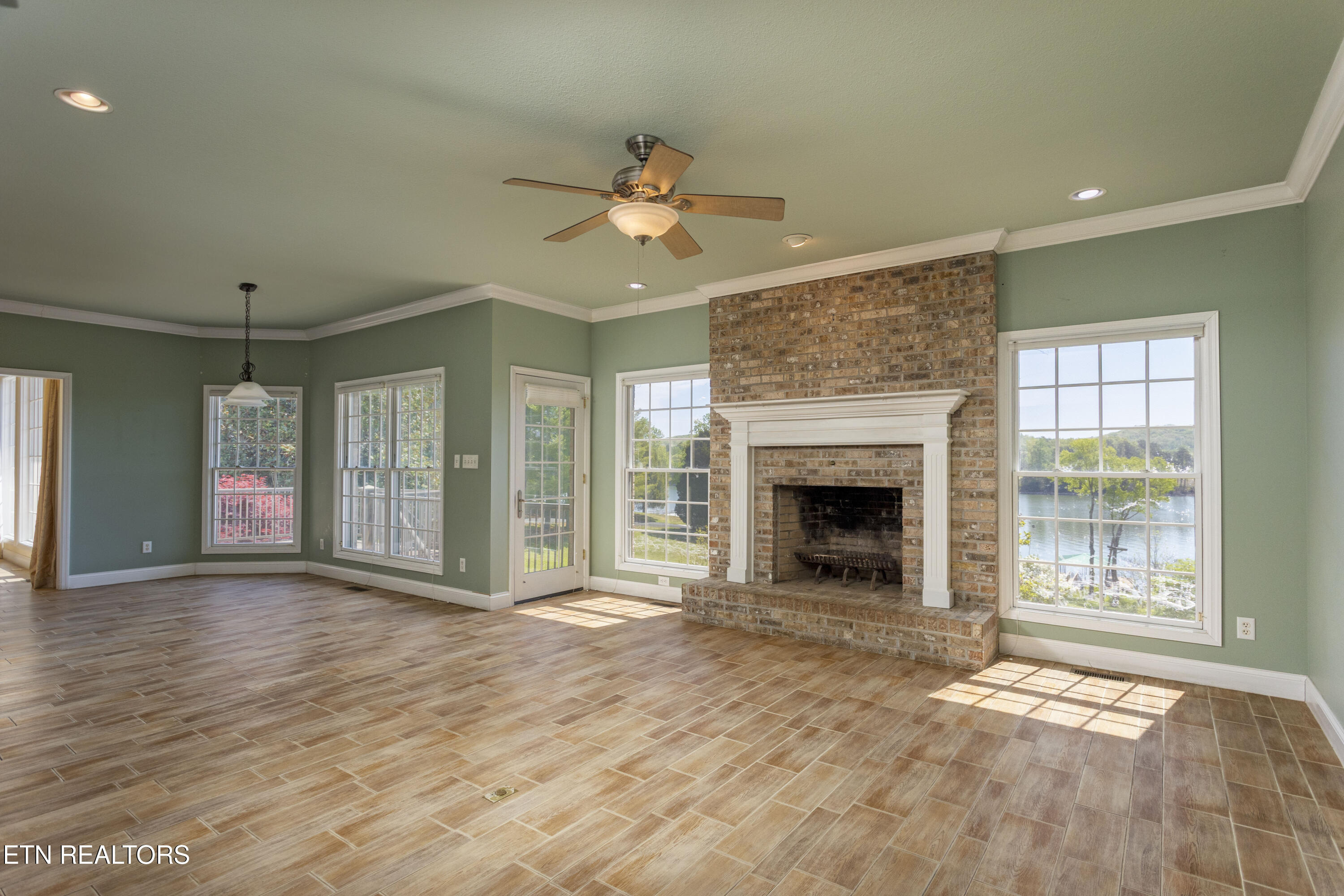 205 June Lane Spring City, TN 37381 - Photo 15 of 59 35