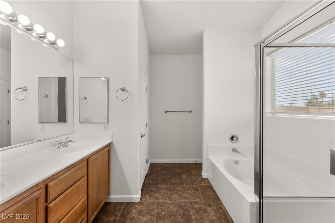 820 Wintersweet Road Henderson, NV 89015 - Photo 4 of 58 Gallery Image 4