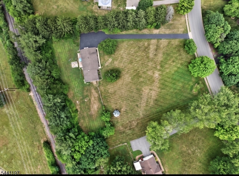 22 Sandra Road Ringoes, NJ 08551 - Photo 5 of 25