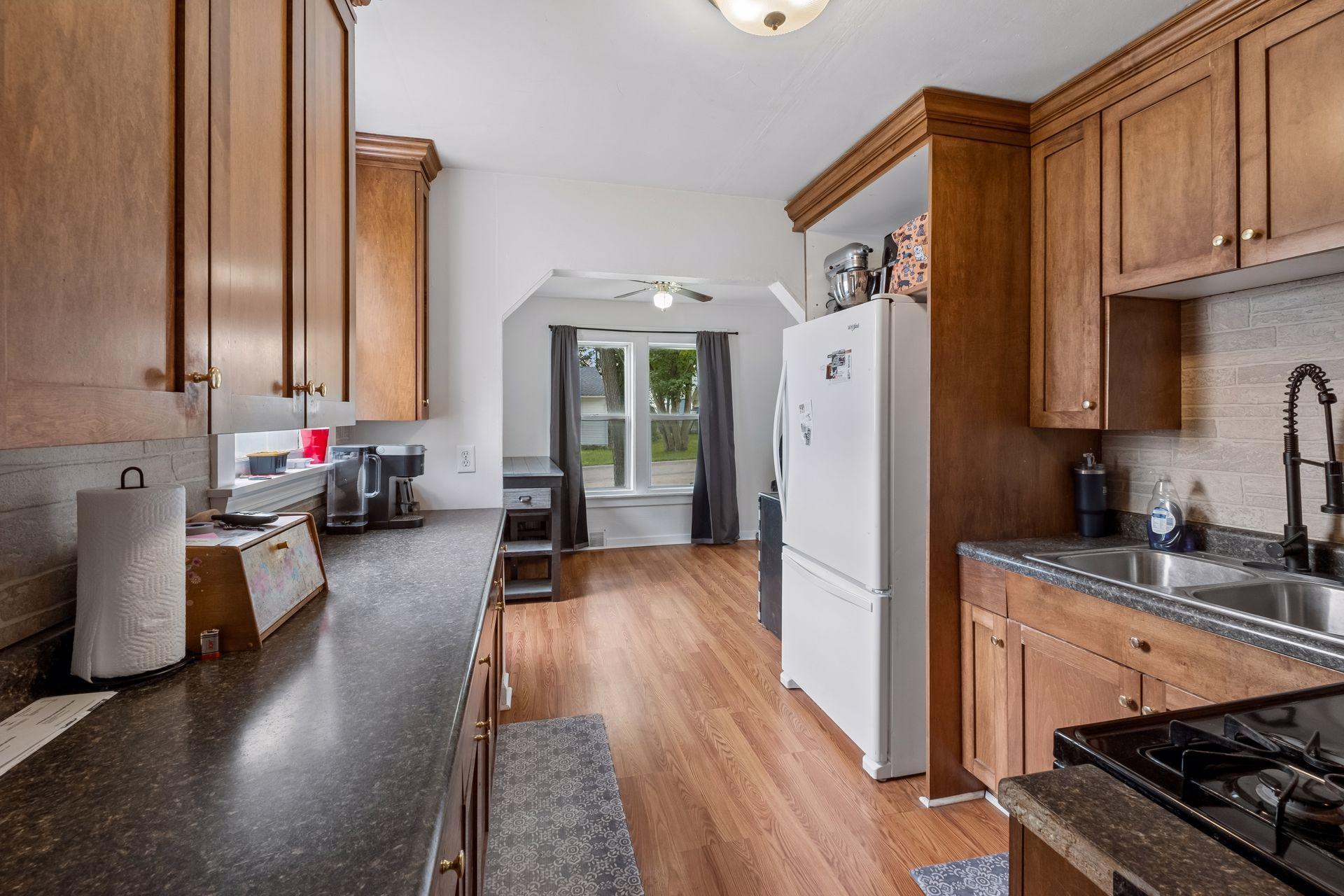 415 Francis Street Faribault, MN 55021 - Photo 12 of 34