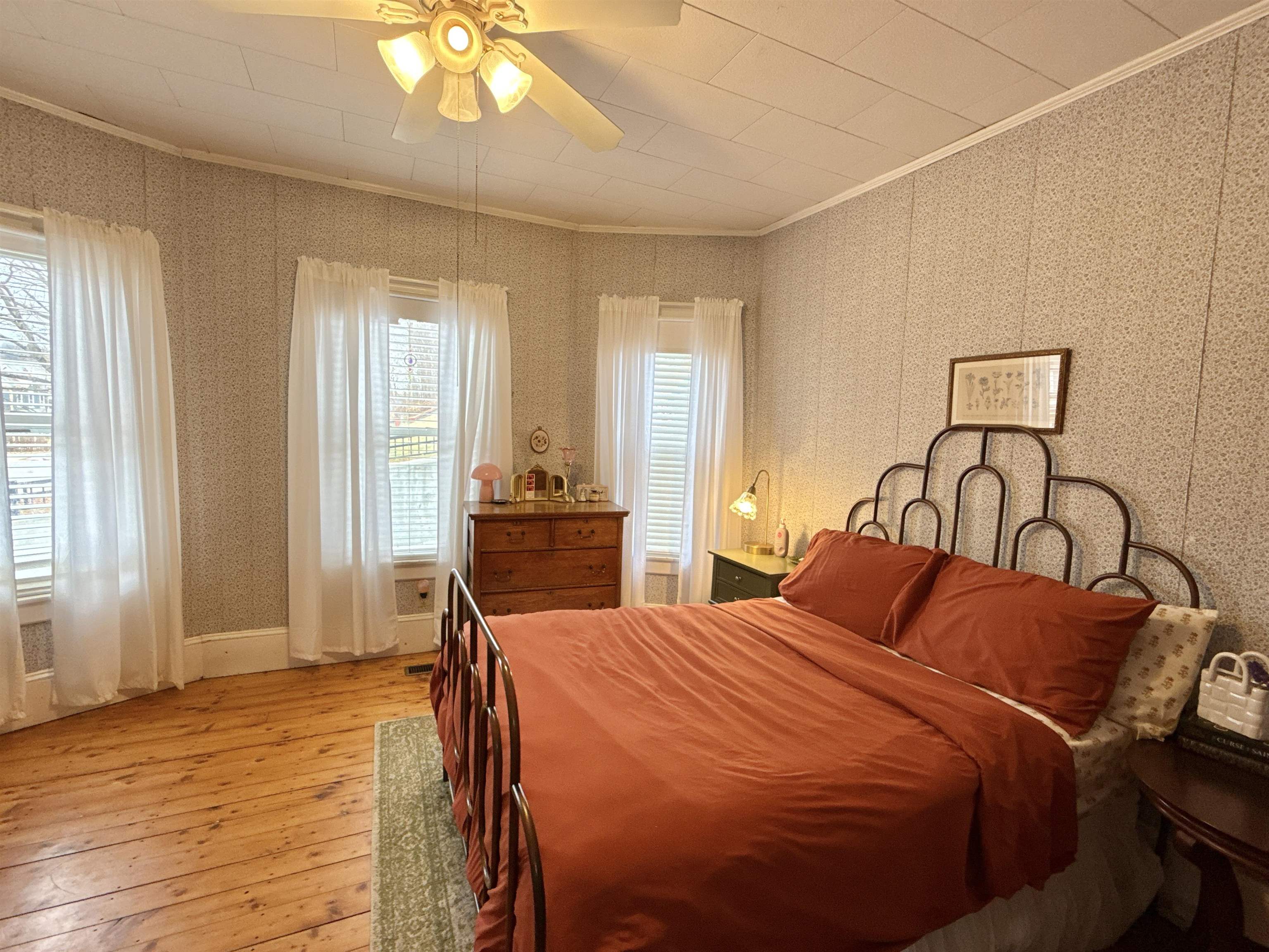 11 Green Street Rockingham, VT 05101 - Photo 15 of 60