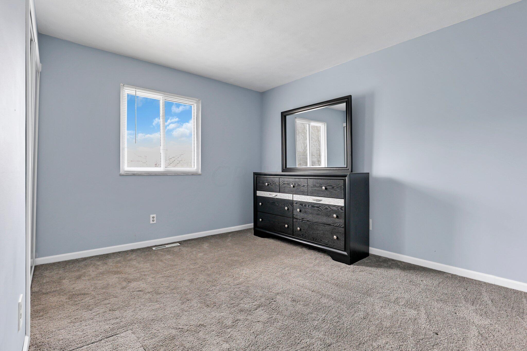 5112 Rutledge Drive North Columbus, OH 43232 - Photo 15 of 26 30-web-or-mls-011A9074