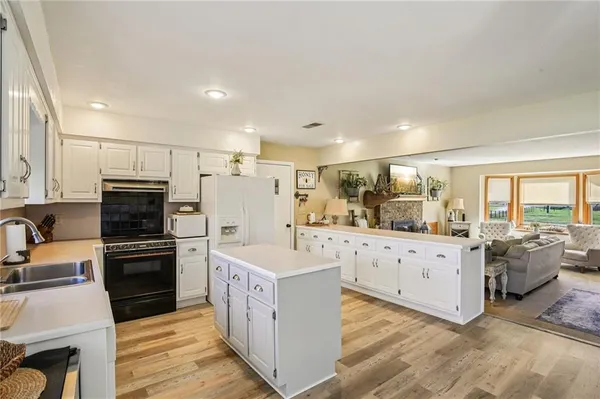 $749,000 | 26112 State Rte D, Cleveland, MO 64734