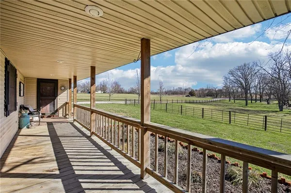 $749,000 | 26112 State Rte D, Cleveland, MO 64734