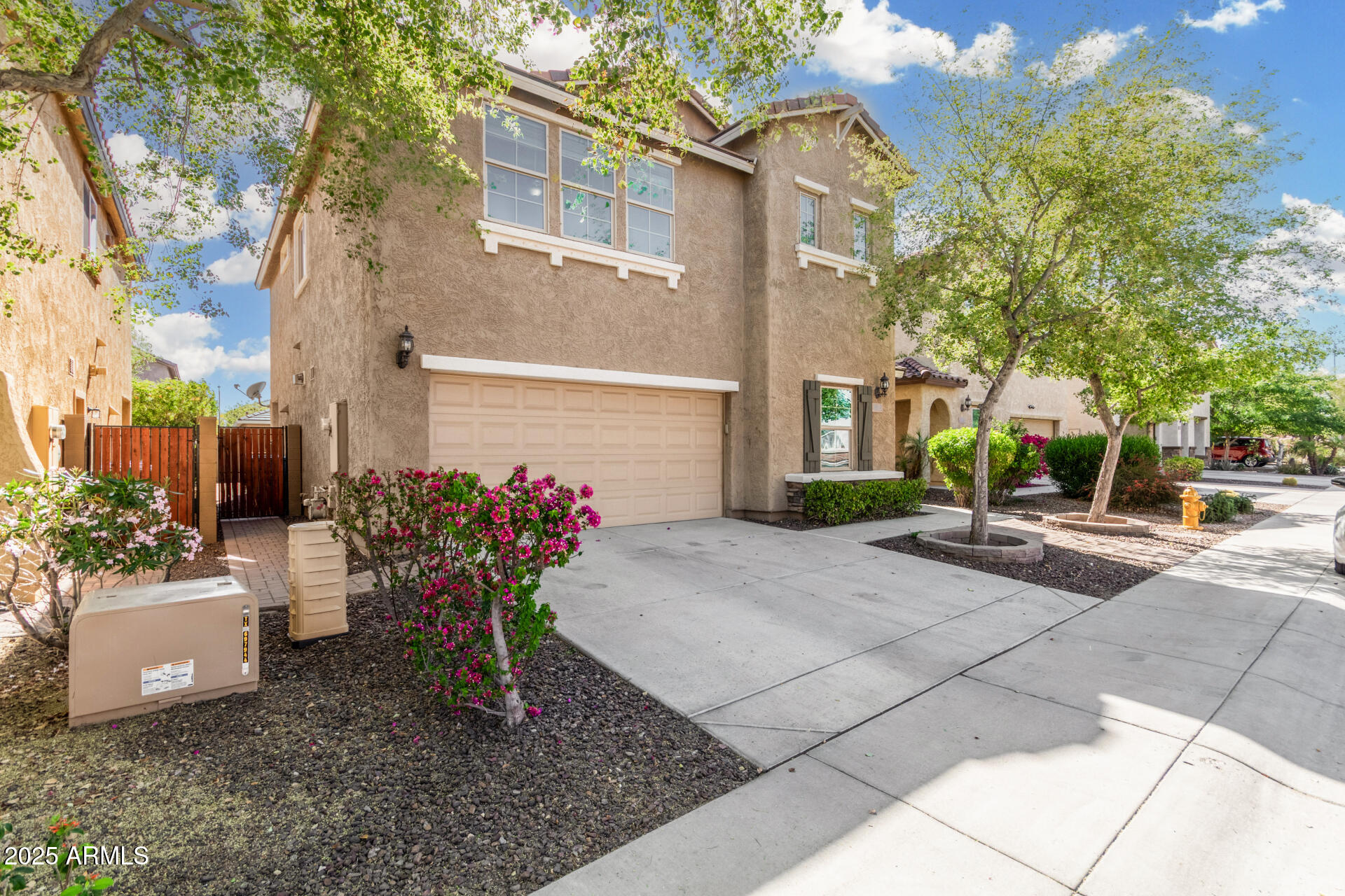 5423 West Yearling Road Phoenix, AZ 85083 - Photo 5 of 63 05 - Yearling