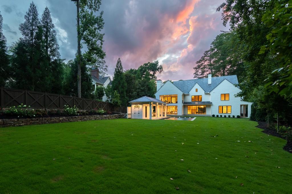 258 Pineland Road Northwest Atlanta, GA 30342 - Photo 74 of 87