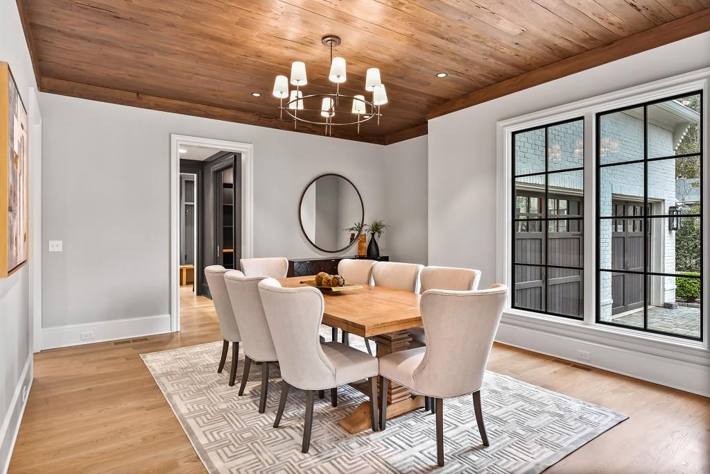 258 Pineland Road Northwest Atlanta, GA 30342 - Photo 9 of 87