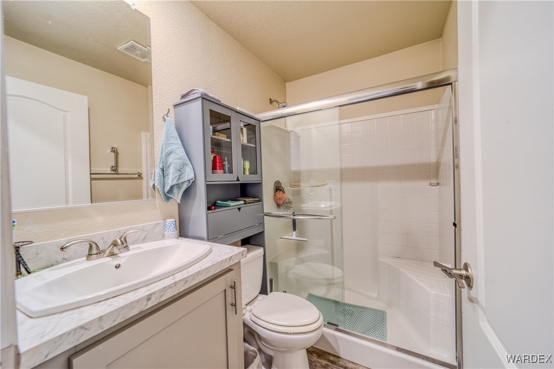 10747 South Paradise Trails Road Yucca, AZ 86438 - Photo 12 of 34 Bathroom