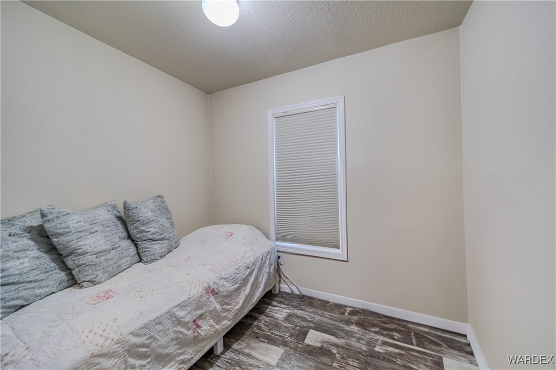 10747 South Paradise Trails Road Yucca, AZ 86438 - Photo 16 of 34 Great Room