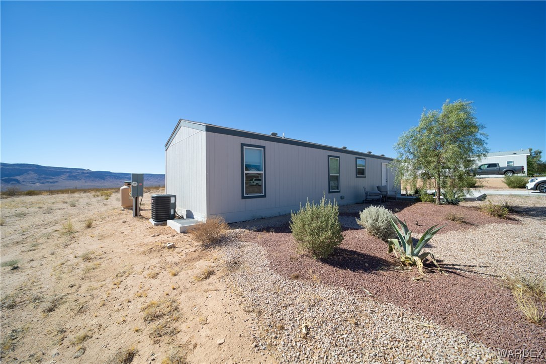 10747 South Paradise Trails Road Yucca, AZ 86438 - Photo 17 of 34 Front of Structure