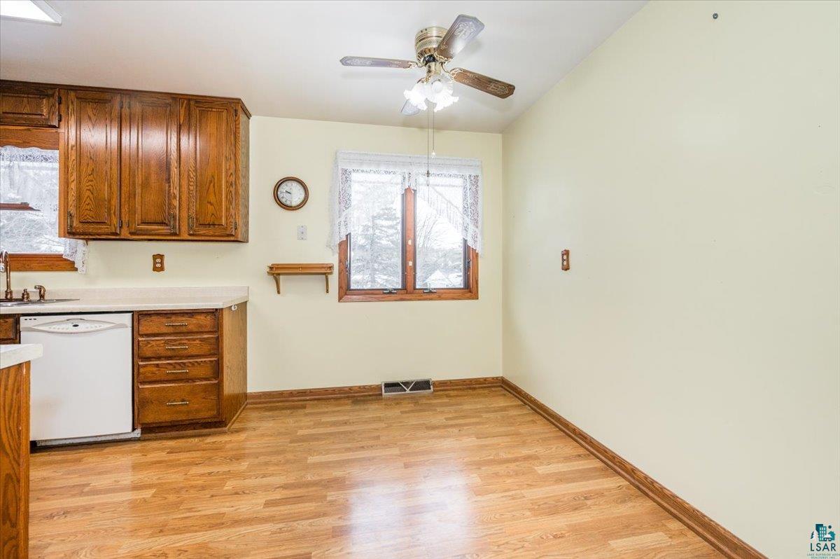 129 Artavia Street Duluth, MN 55811 - Photo 5 of 14