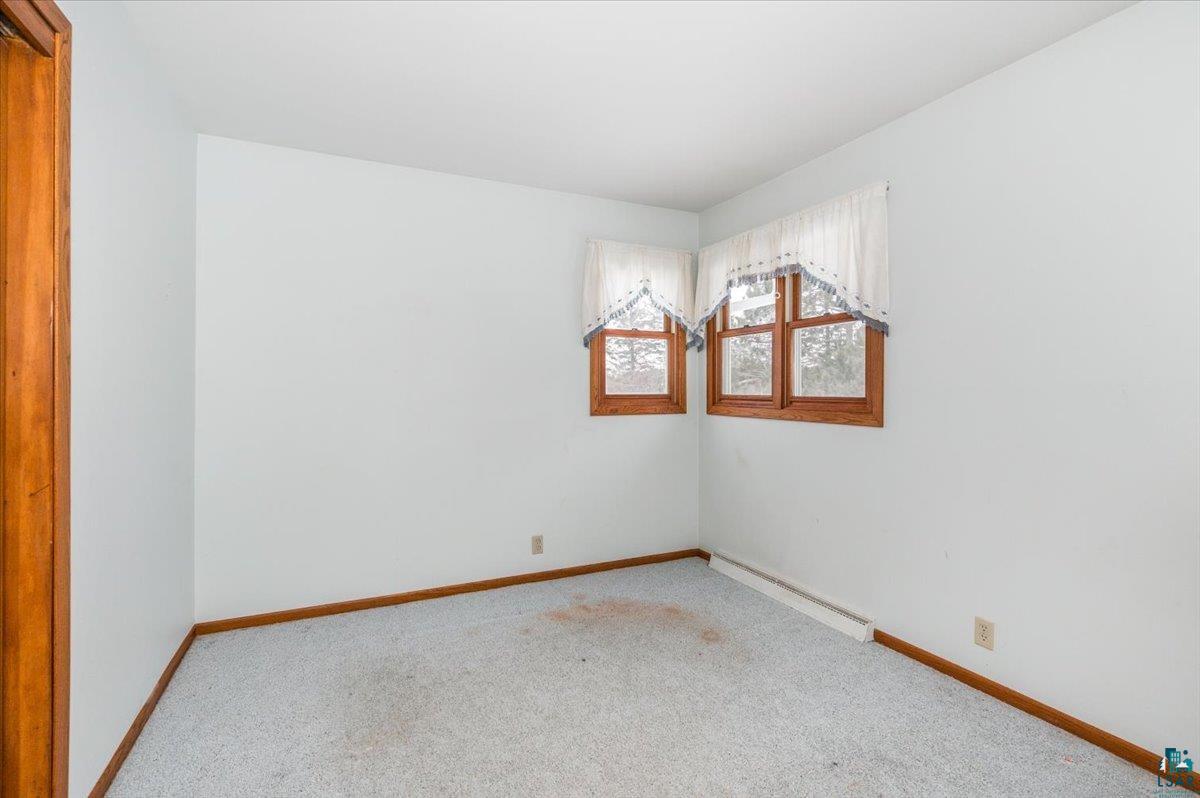 129 Artavia Street Duluth, MN 55811 - Photo 8 of 14