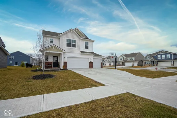 $370,000 | 8545 Strabet Drive, Pendleton, IN 46064