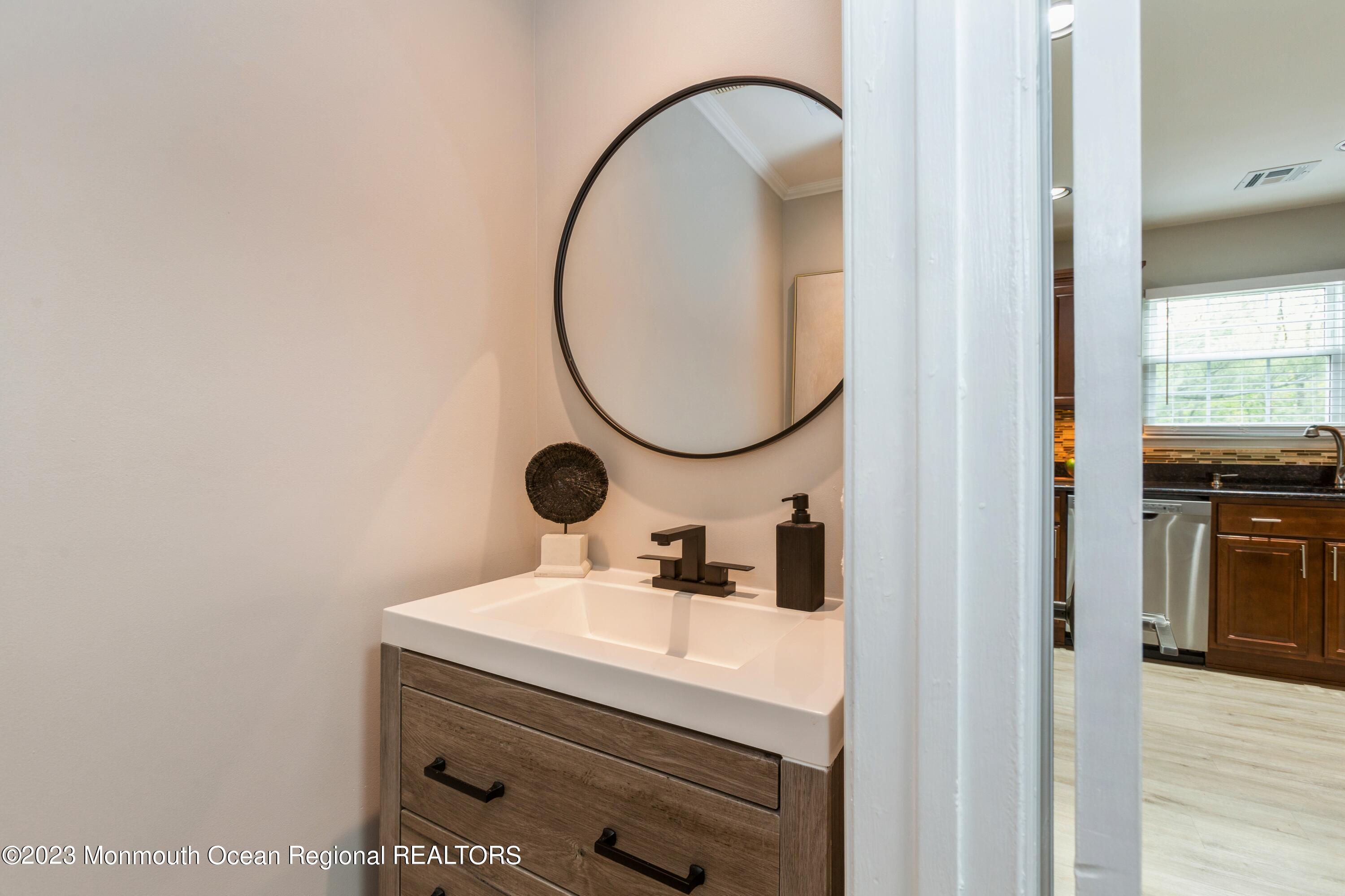 60 County Road, Unit G035 Cliffwood, NJ 07721 - Photo 12 of 25 12_60CountyRoadUnitG035_2021_HiRes