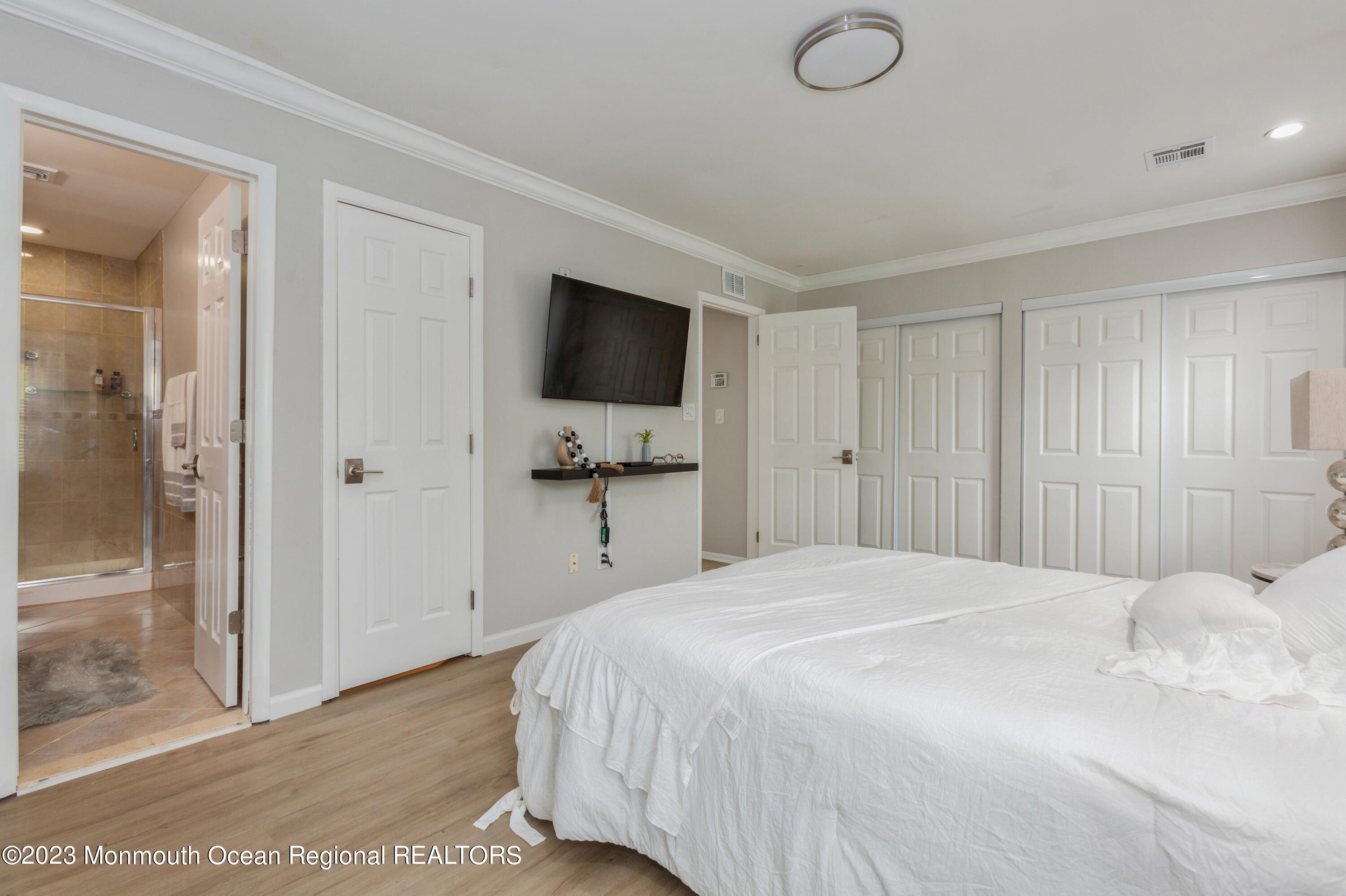 60 County Road, Unit G035 Cliffwood, NJ 07721 - Photo 19 of 25 19_60CountyRoadUnitG035_2021_HiRes