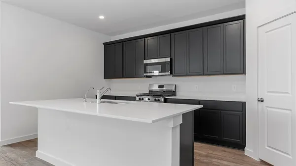 $419,990 | 6618 Kingfisher Lane, Beasley, TX 77417