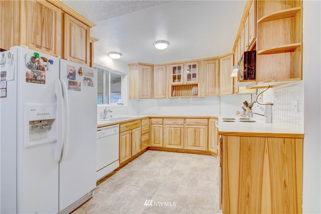 112 North Carpenter Road Snohomish, WA 98290 - Photo 6 of 11