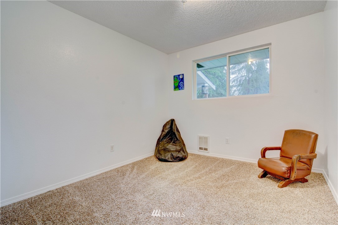 112 North Carpenter Road Snohomish, WA 98290 - Photo 10 of 11
