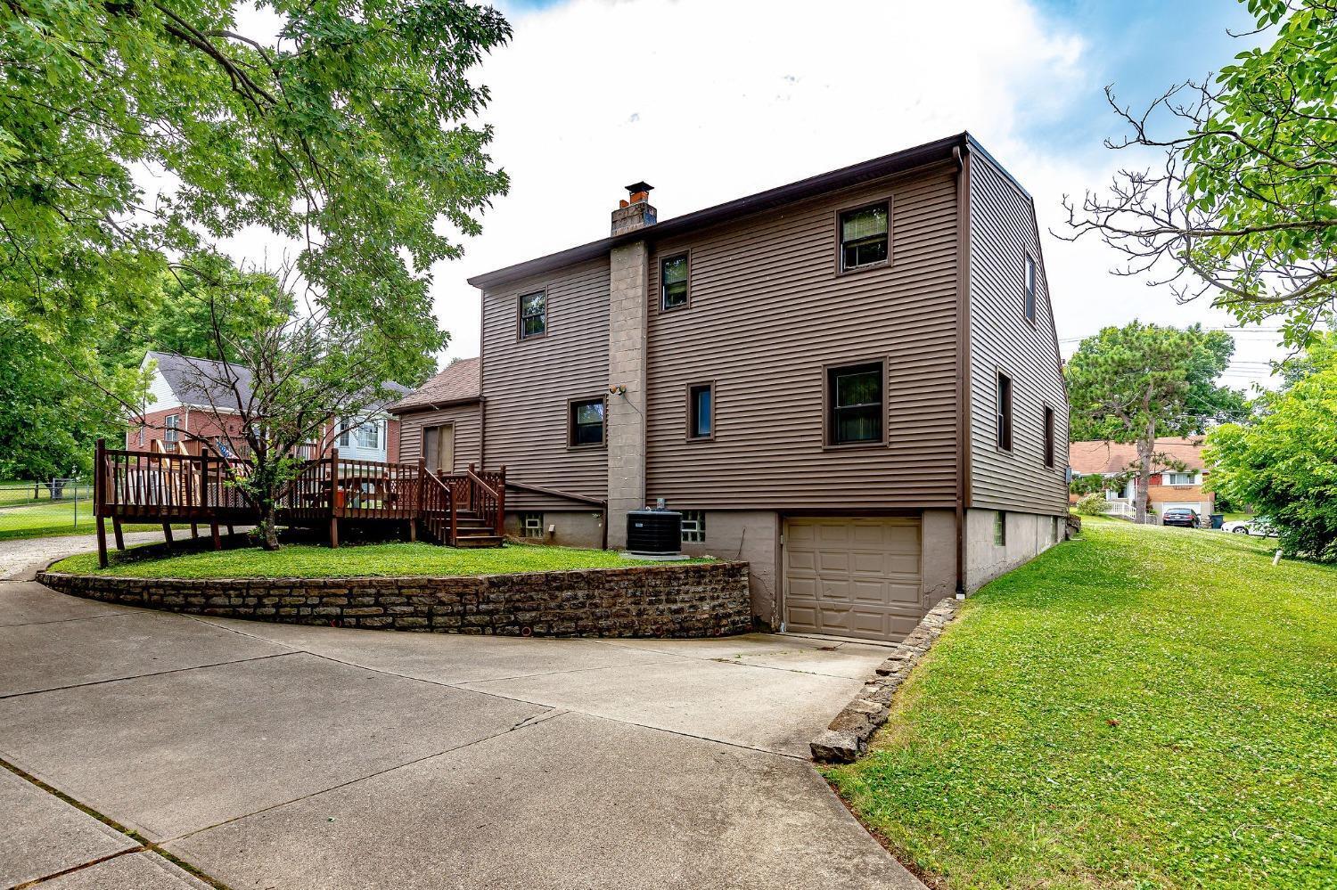 310 Anderson Ferry Road Cincinnati, OH 45238 - Photo 3 of 43