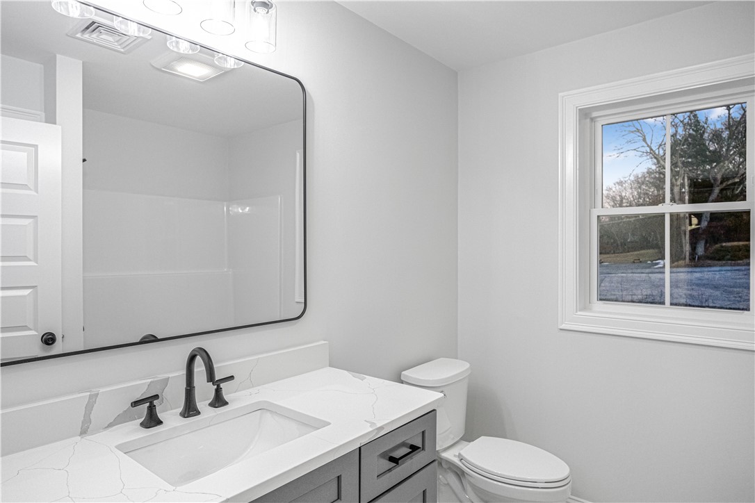 178 St Louis Avenue Woonsocket, RI 02895 - Photo 19 of 37