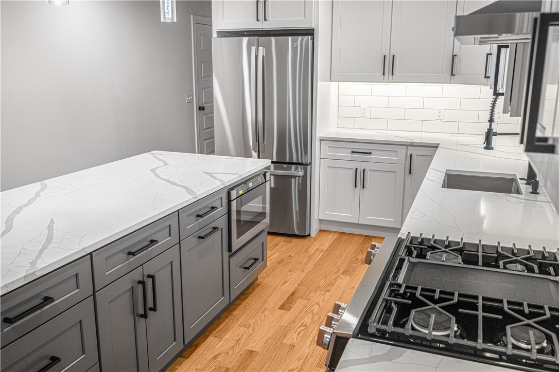 178 St Louis Avenue Woonsocket, RI 02895 - Photo 7 of 37