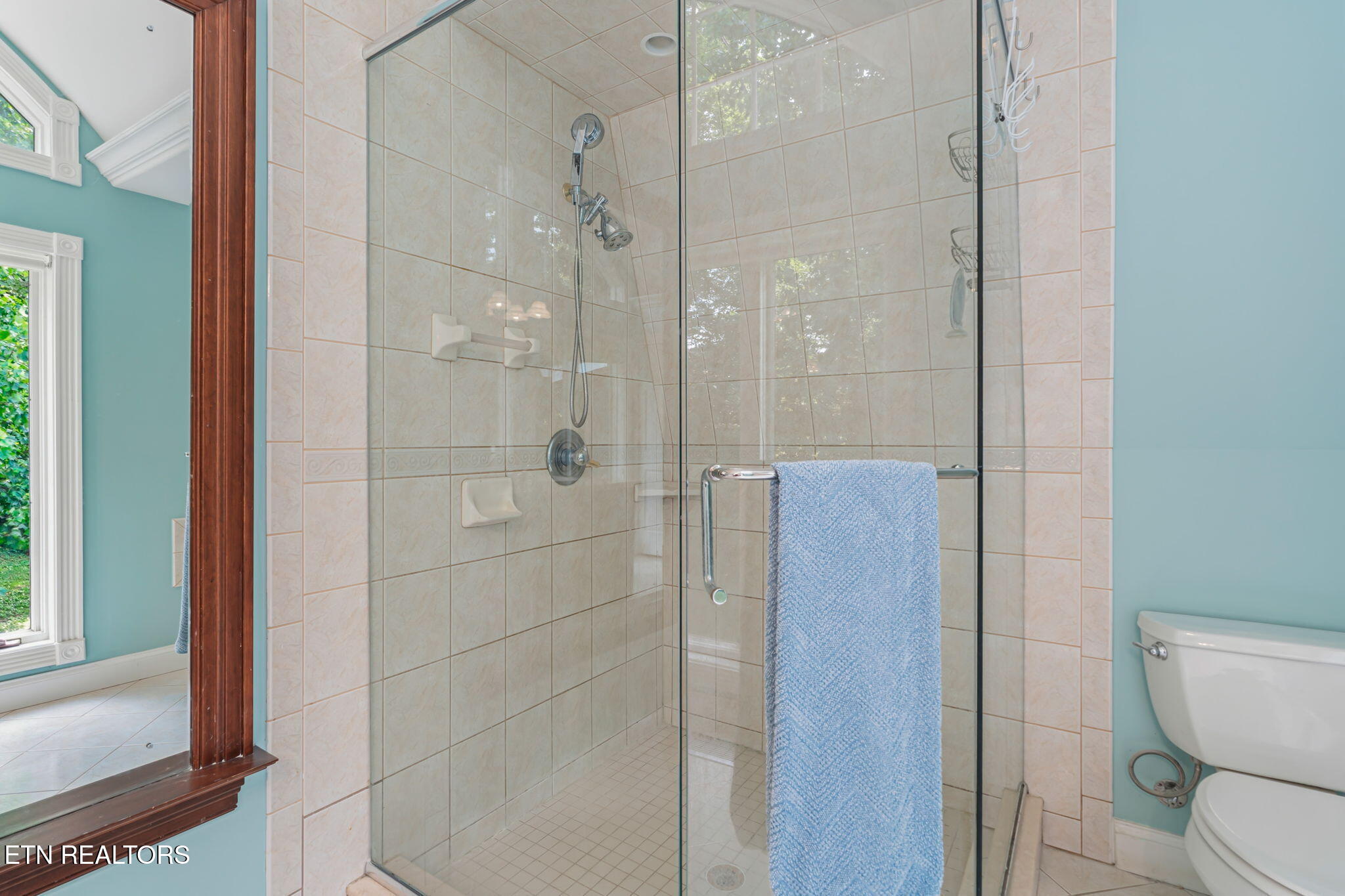 8708 Pedigo Ridge Road Powell, TN 37849 - Photo 31 of 59 Tile shower