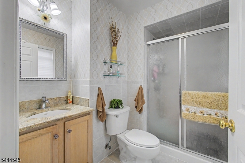 453 Huntington Road Union, NJ 07083 - Photo 14 of 28