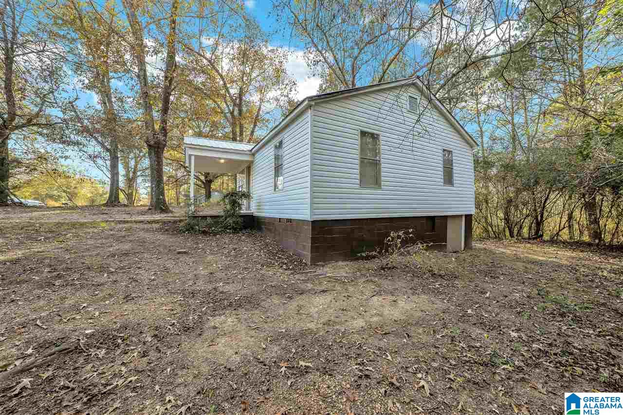 2614 Preston Avenue Jasper, AL 35501 - Photo 3 of 10